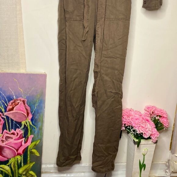 𝅺🌷 Bella Dahl🌷Soft Long Button Up Tie Waist Jumpsuit Romper Khaki Green - Picture 4 of 10